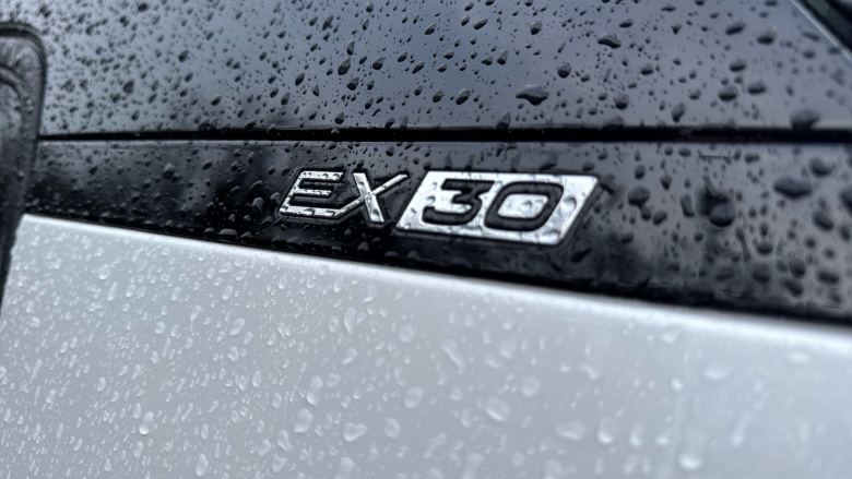 Volvo EX30 200kW SM Extended Range Plus 69kWh 5dr Auto Electric Estate